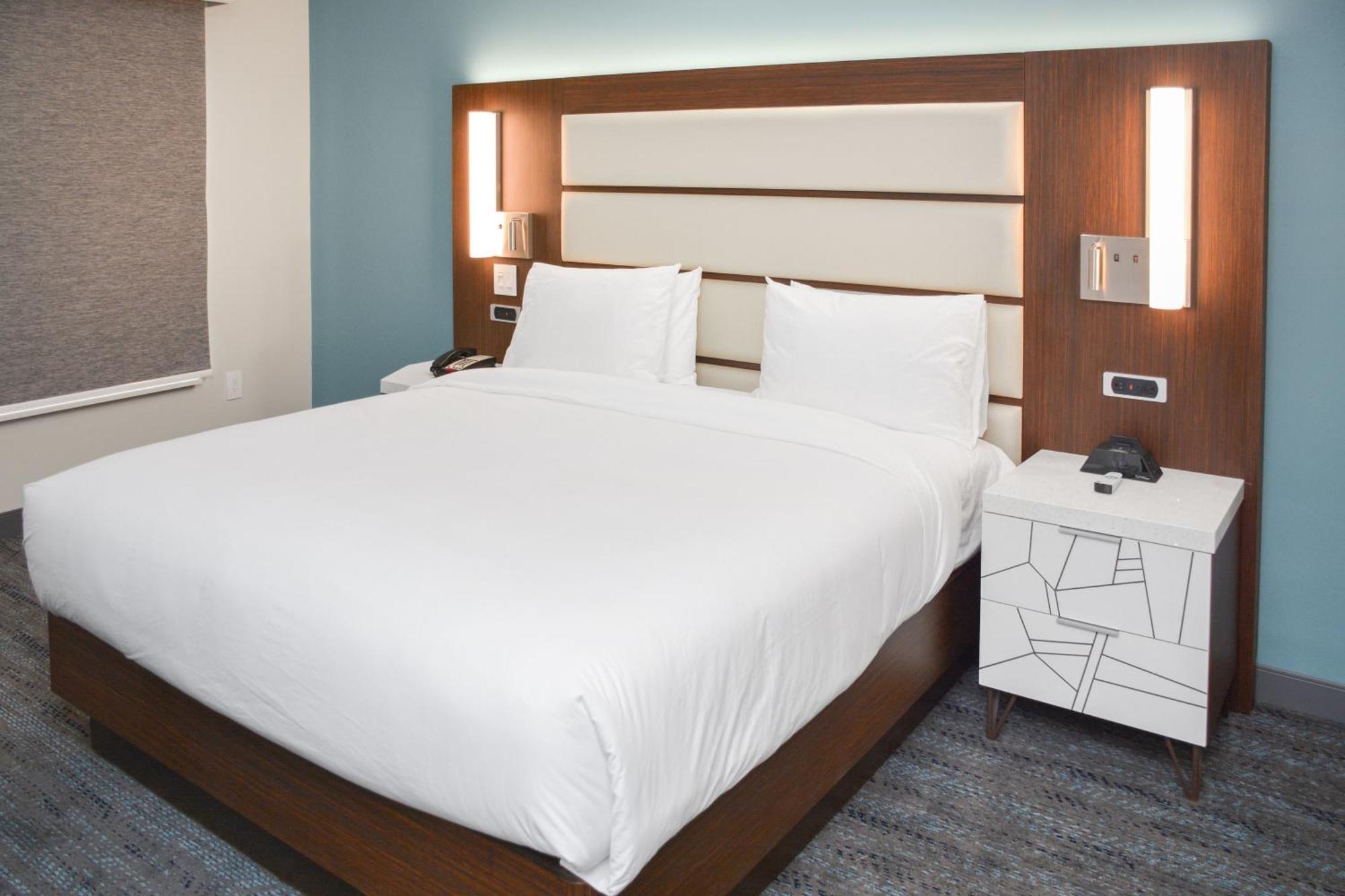 Four Points By Sheraton Liberty Hotel 2*