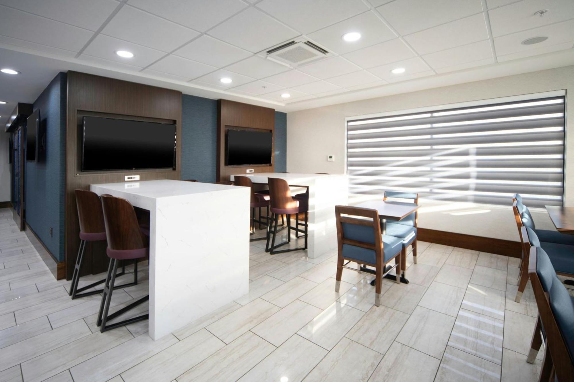 Hotel Four Points By Sheraton Liberty 2*