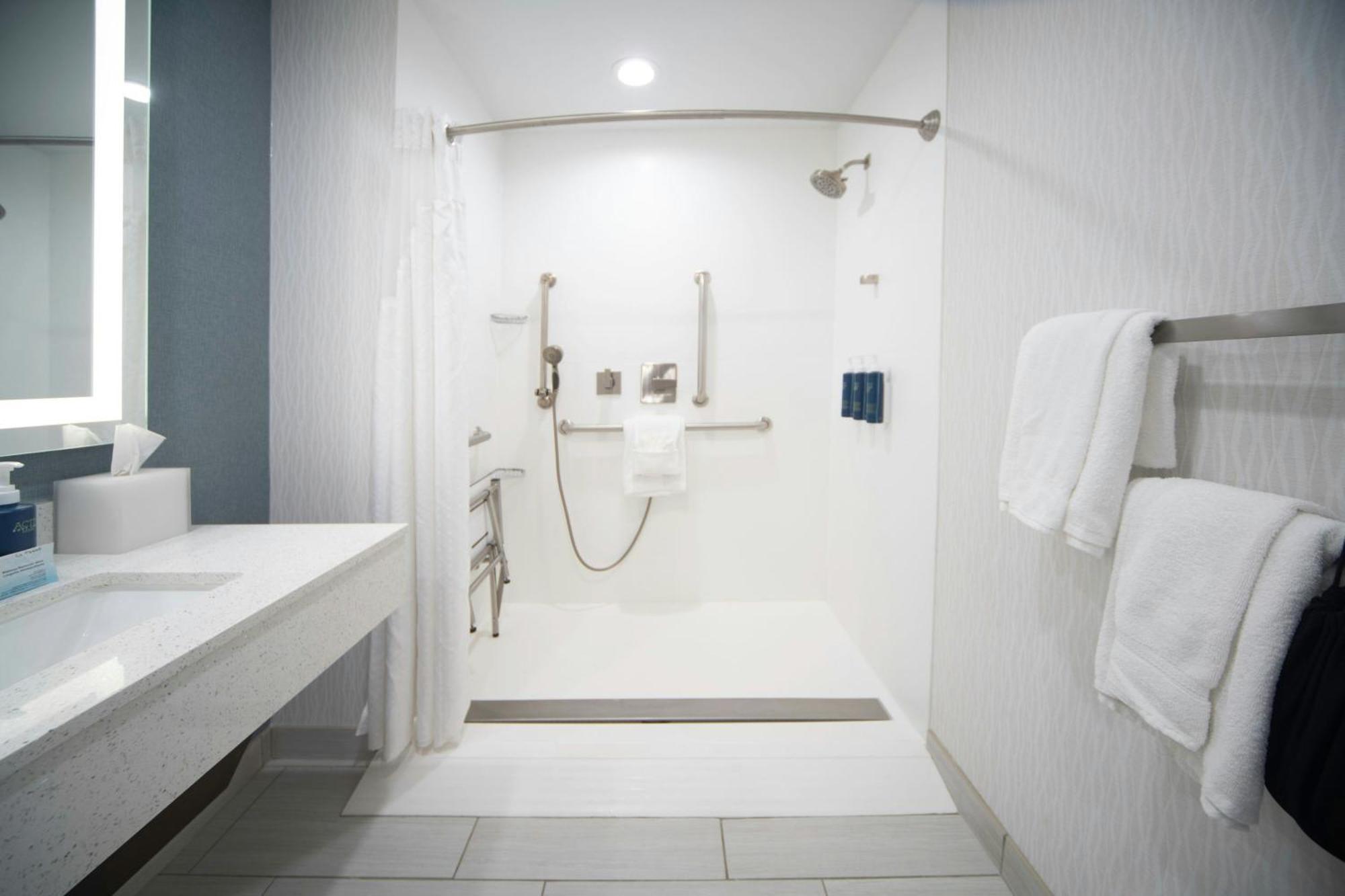 Four Points By Sheraton Liberty Hotel Fayetteville